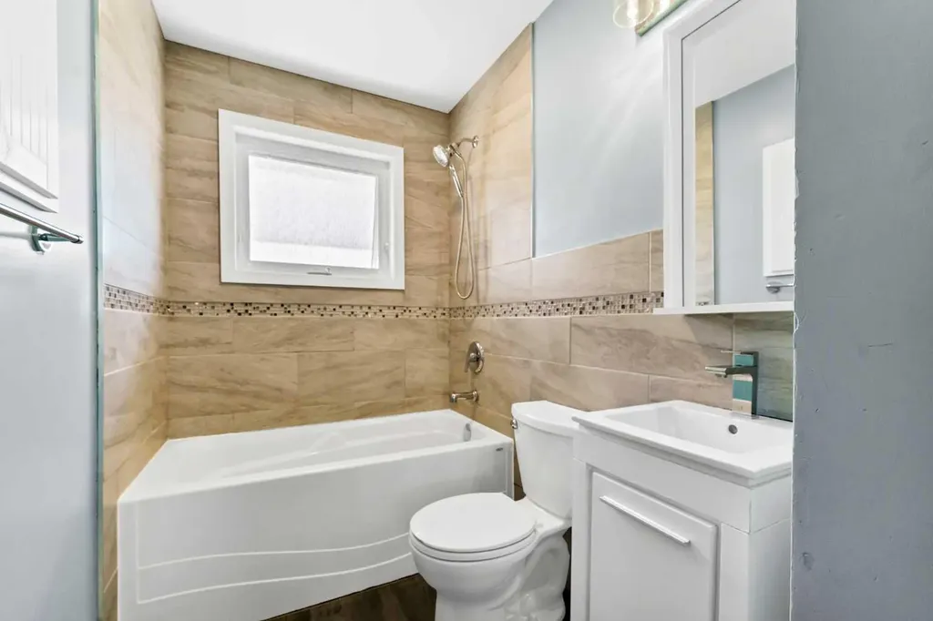 129 7 Street SE Medicine Hat AB T1A1J4