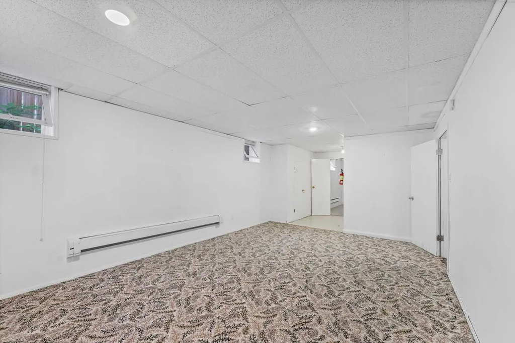 129 7 Street SE Medicine Hat AB T1A1J4