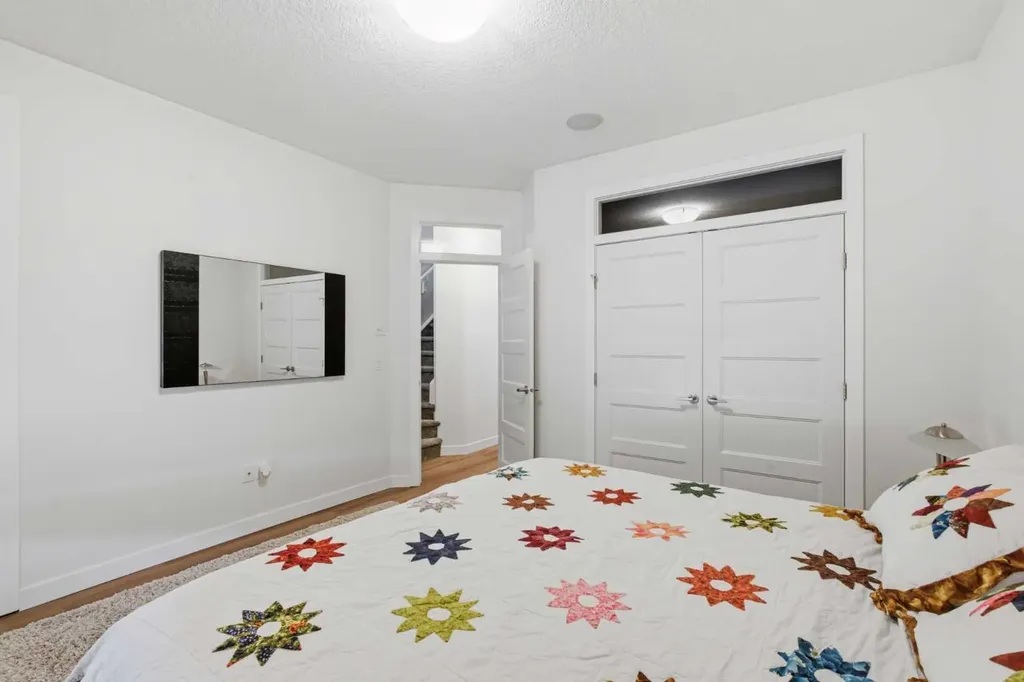 308 11 Avenue NE Calgary AB T3E 0Z1