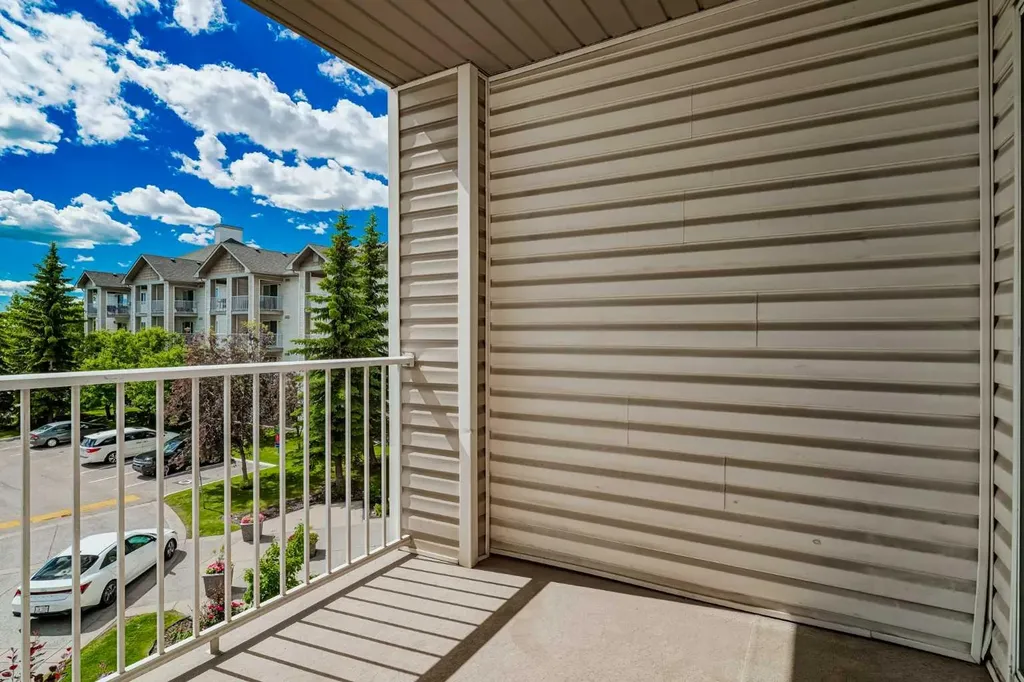 1717 60 Street SE Calgary AB T2A 7Y7