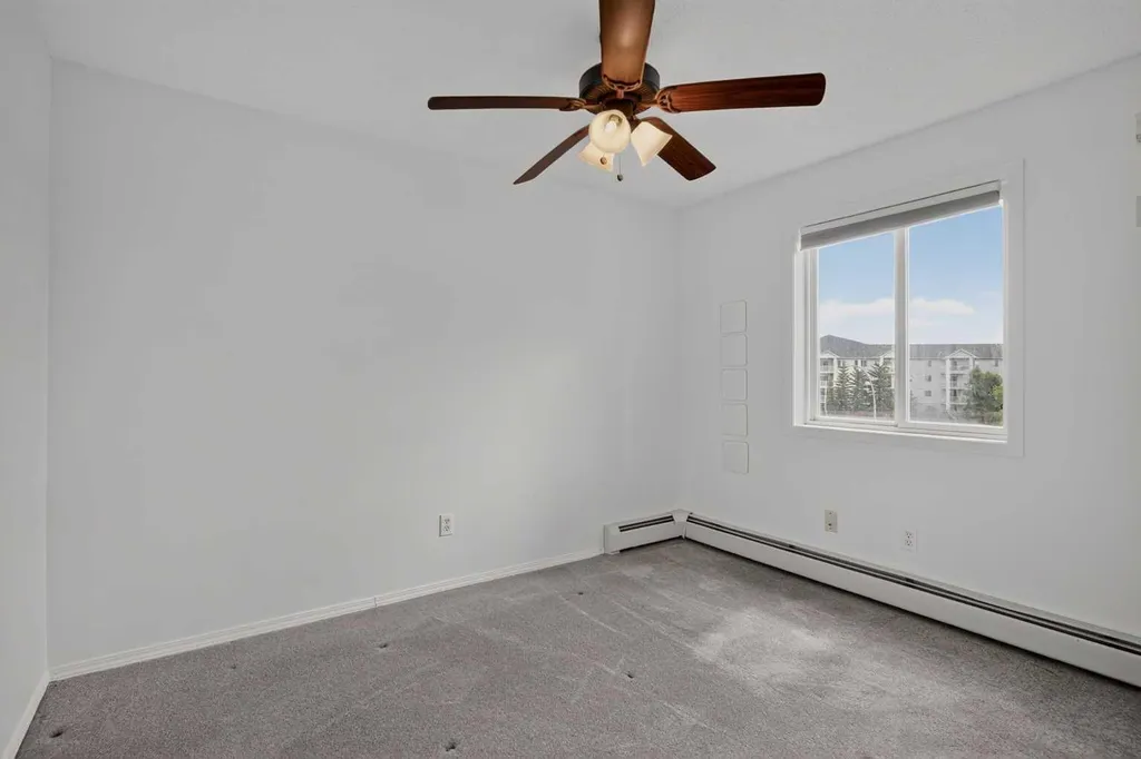 1717 60 Street SE Calgary AB T2A 7Y7