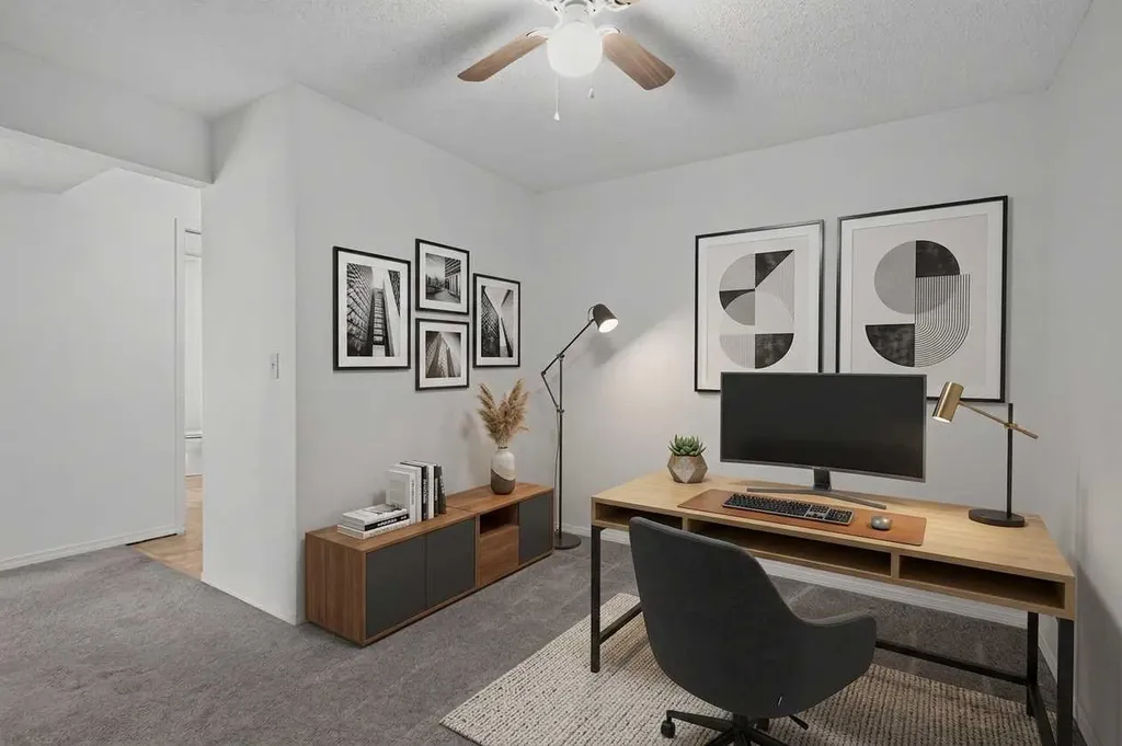 1717 60 Street SE Calgary AB T2A 7Y7