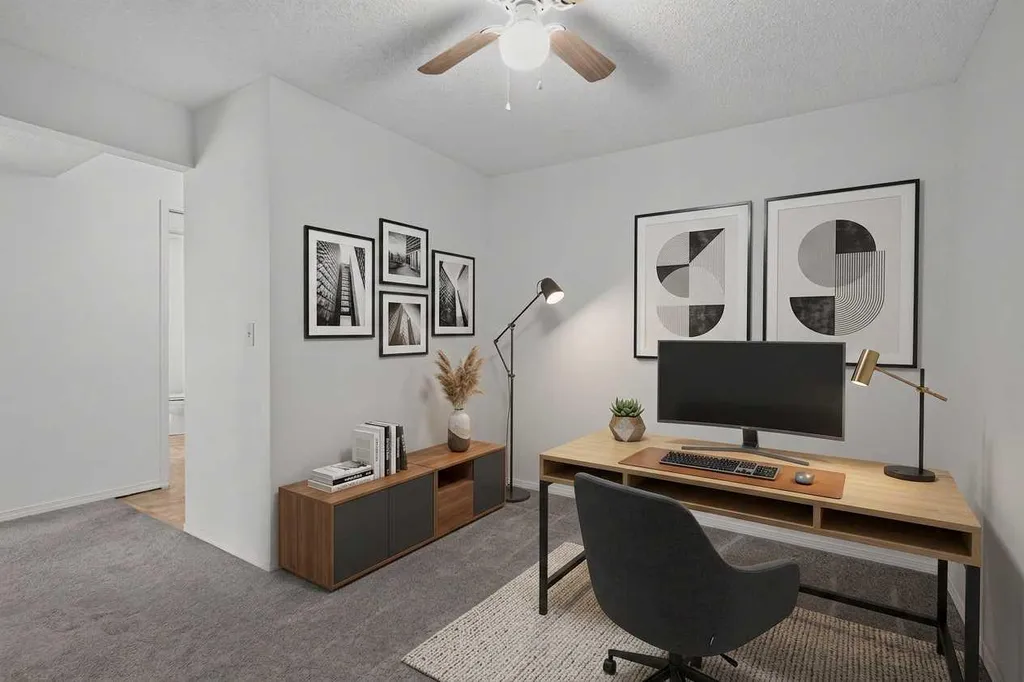 1717 60 Street SE Calgary AB T2A 7Y7