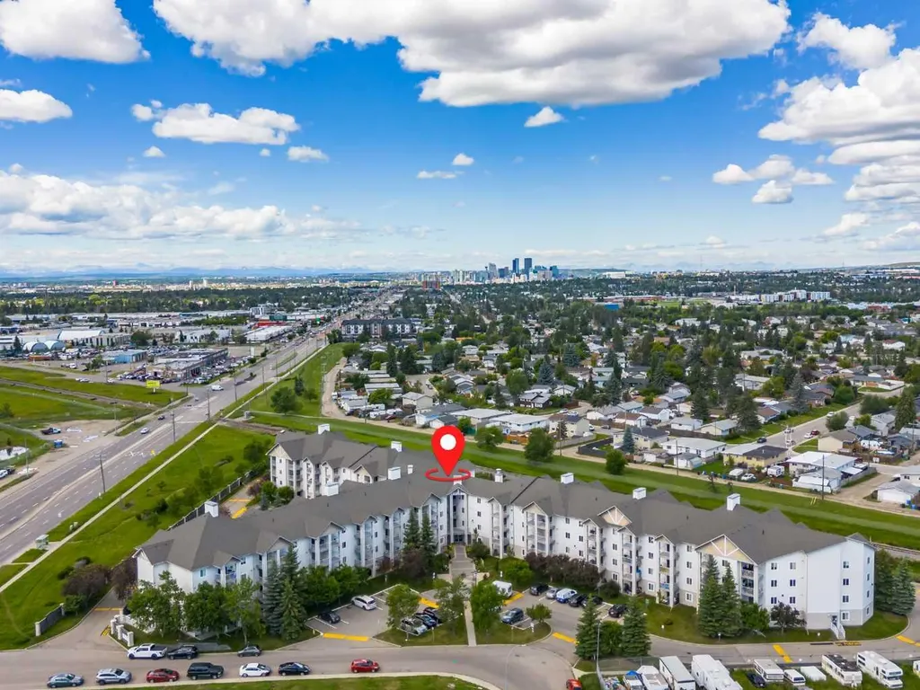 1717 60 Street SE Calgary AB T2A 7Y7