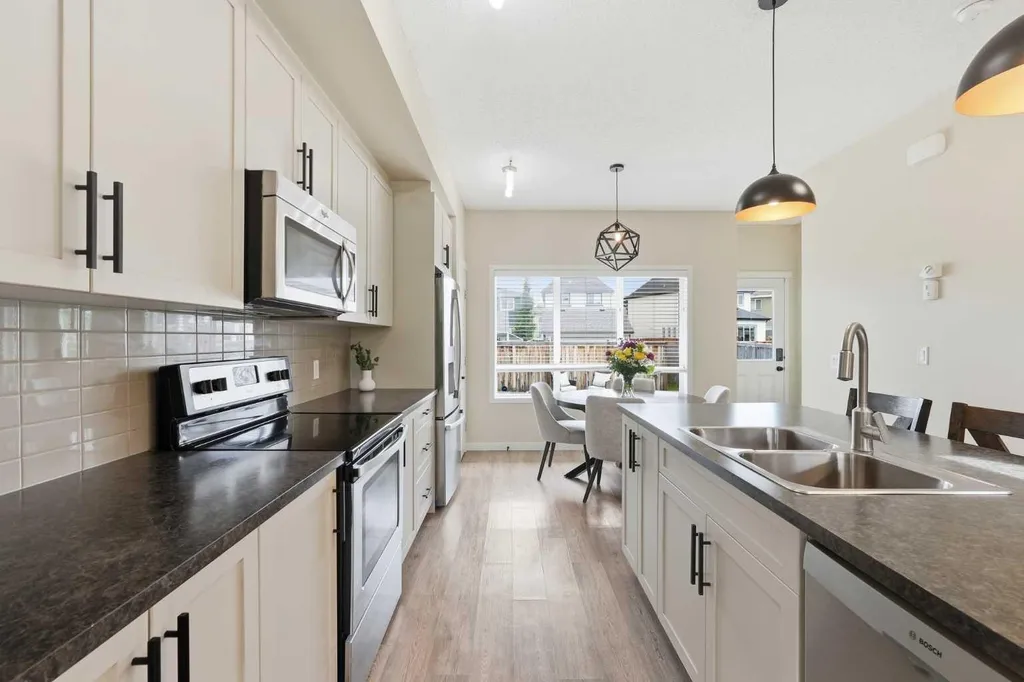 591 Mahogany Boulevard SE Calgary AB T3M 1X8