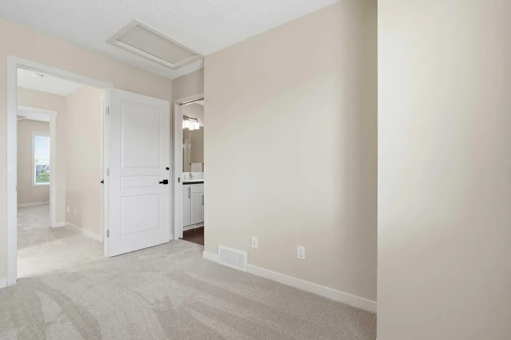 591 Mahogany Boulevard SE Calgary AB T3M 1X8