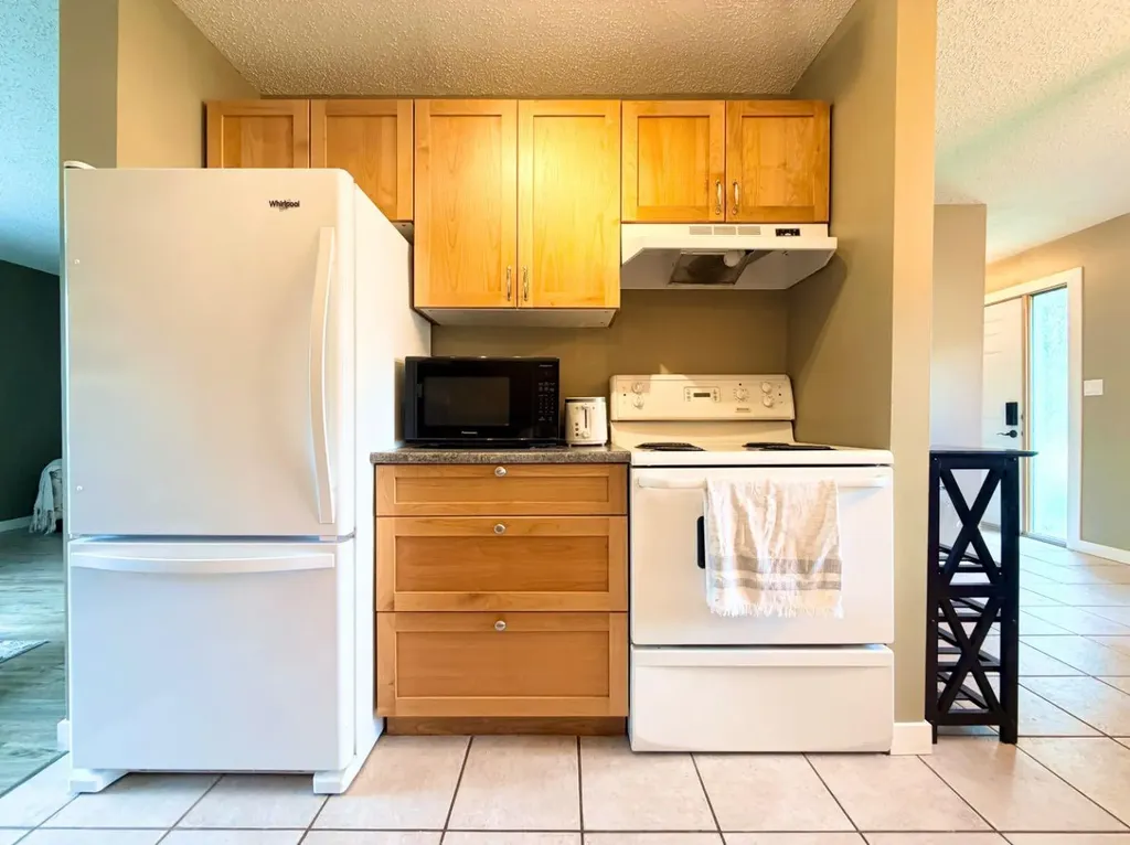 53 97 Avenue Grande Cache AB T0E 0Y0