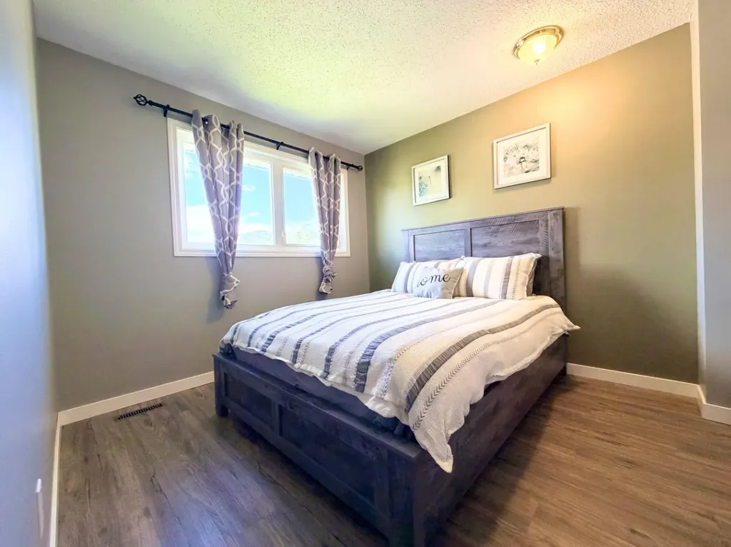 53 97 Avenue Grande Cache AB T0E 0Y0
