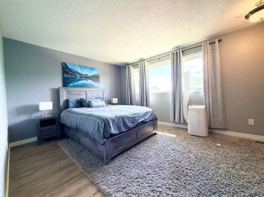 53 97 Avenue Grande Cache AB T0E 0Y0