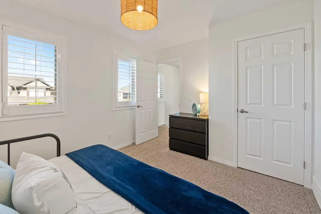 18 Windcreek Terrace Airdrie AB T4B 0Y4