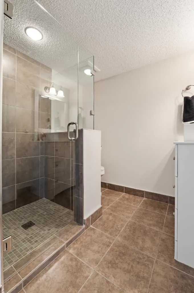 18 Windcreek Terrace Airdrie AB T4B 0Y4