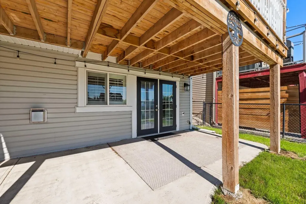 18 Windcreek Terrace Airdrie AB T4B 0Y4