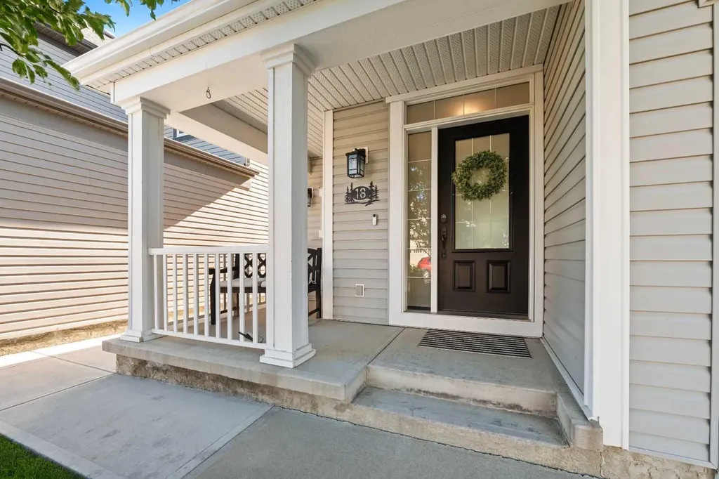 18 Windcreek Terrace Airdrie AB T4B 0Y4