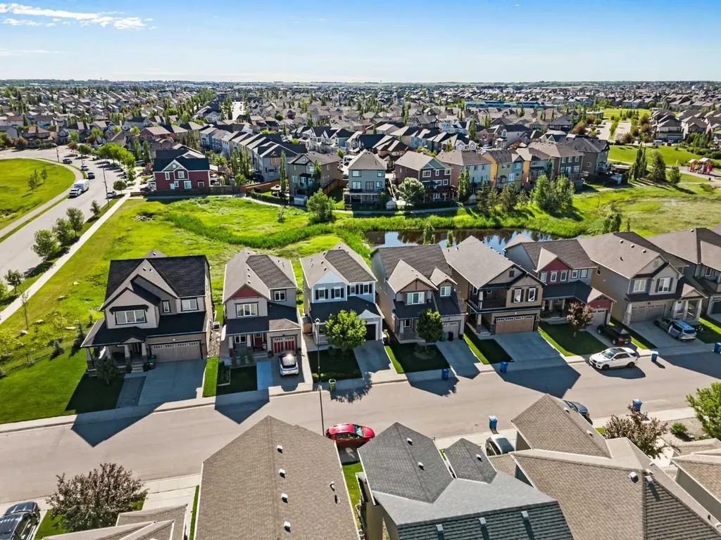 18 Windcreek Terrace Airdrie AB T4B 0Y4