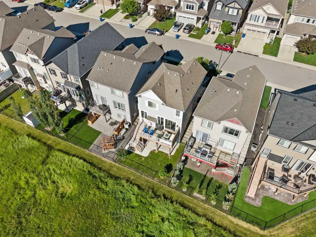 18 Windcreek Terrace Airdrie AB T4B 0Y4