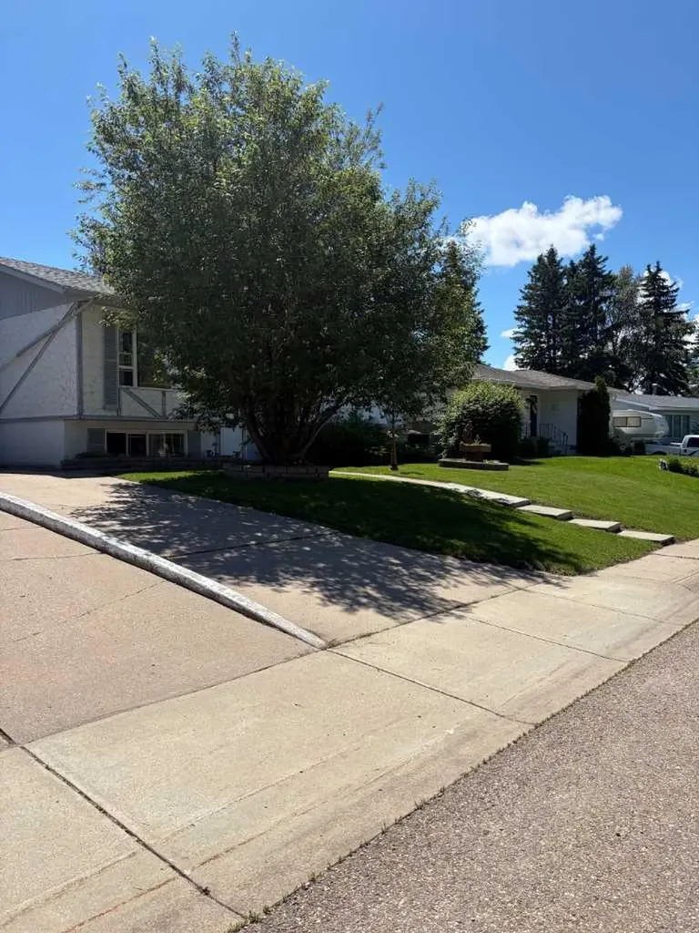 5144 35 Street E Innisfail AB T4G 1H3