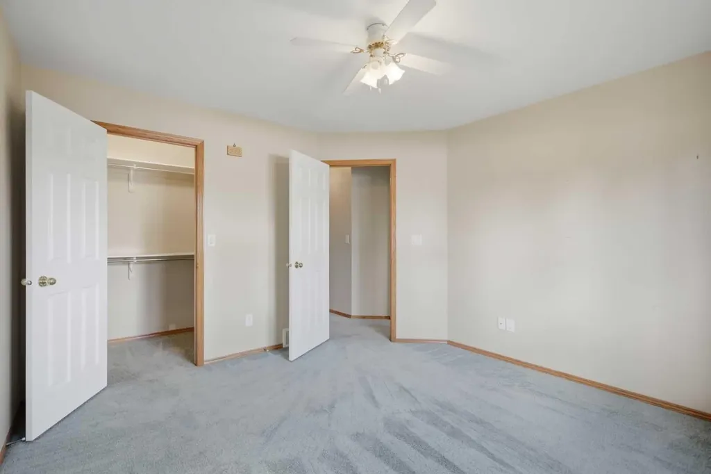 69 Durand Crescent Red Deer AB T4R 3A7