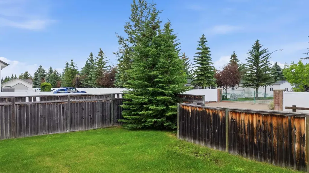 69 Durand Crescent Red Deer AB T4R 3A7