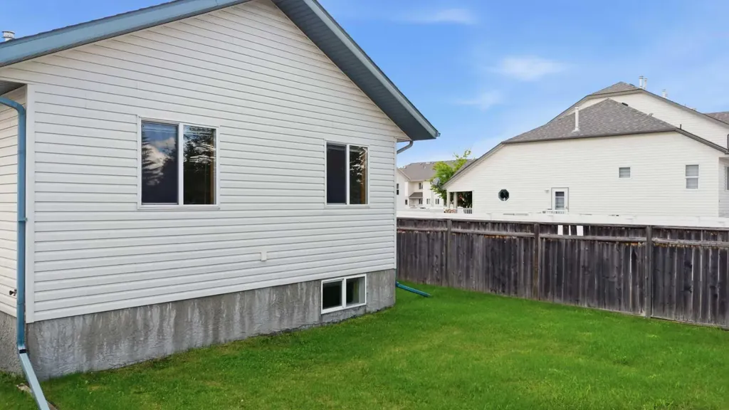 69 Durand Crescent Red Deer AB T4R 3A7