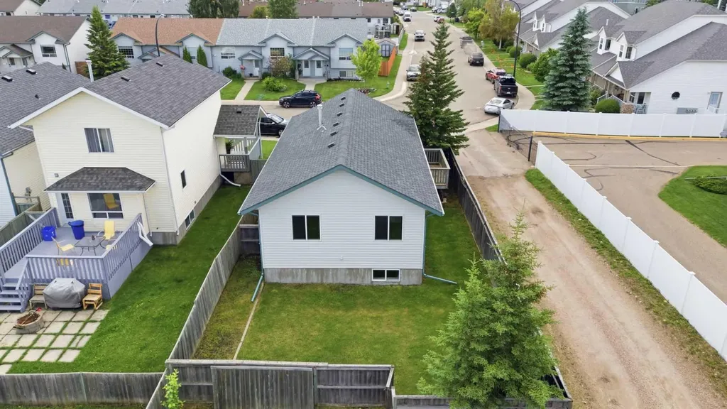 69 Durand Crescent Red Deer AB T4R 3A7