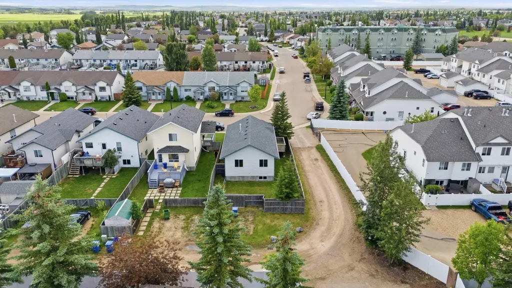 69 Durand Crescent Red Deer AB T4R 3A7