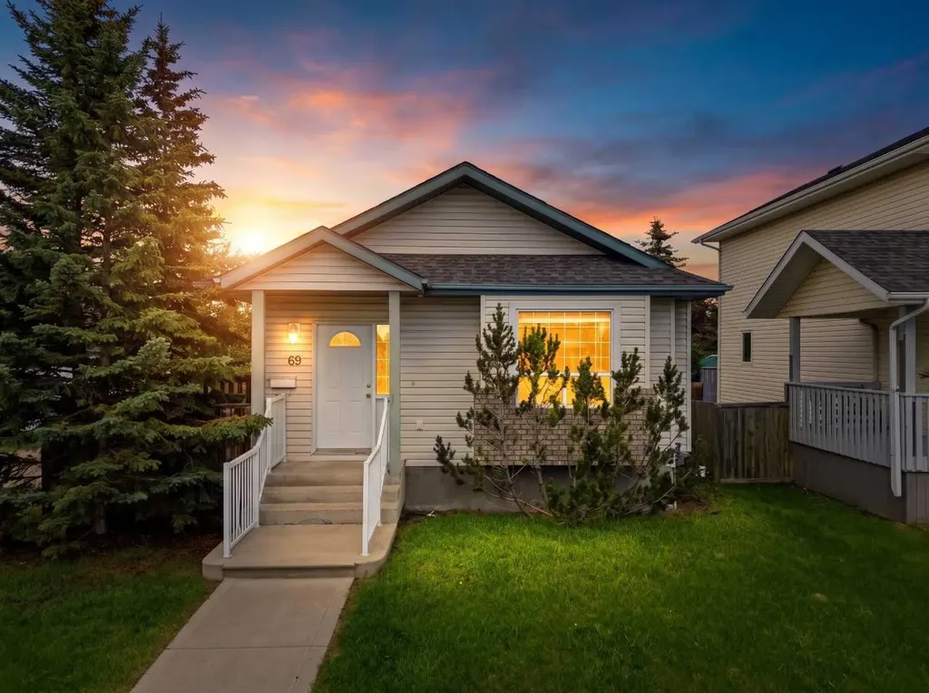 69 Durand Crescent Red Deer AB T4R 3A7