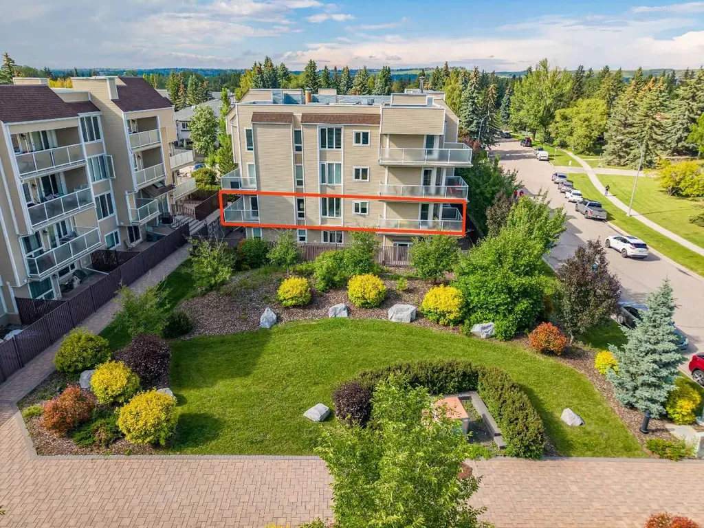 3747 42 Street NW Calgary AB T3A 2W4