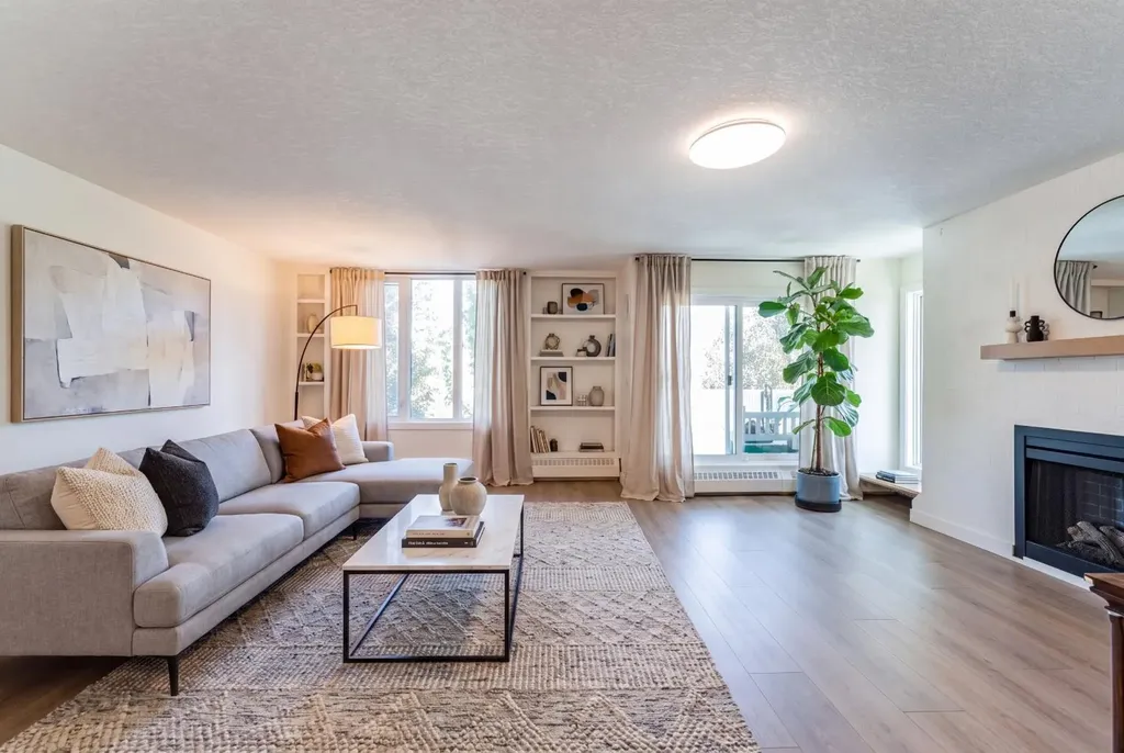 3747 42 Street NW Calgary AB T3A 2W4