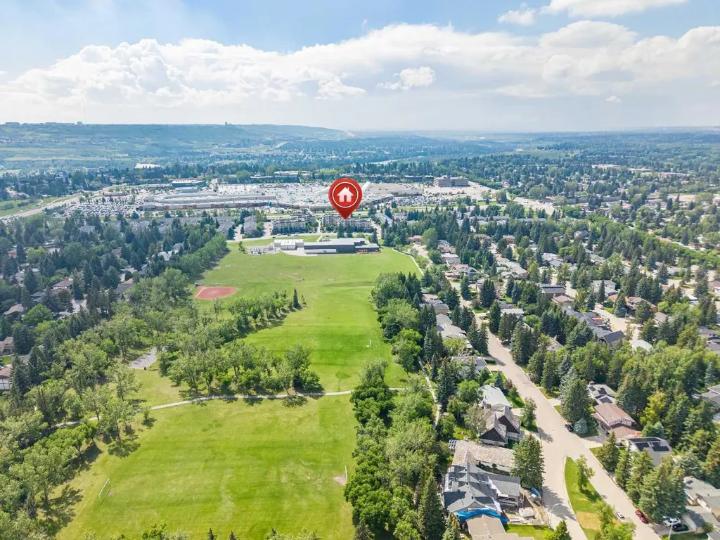 3747 42 Street NW Calgary AB T3A 2W4