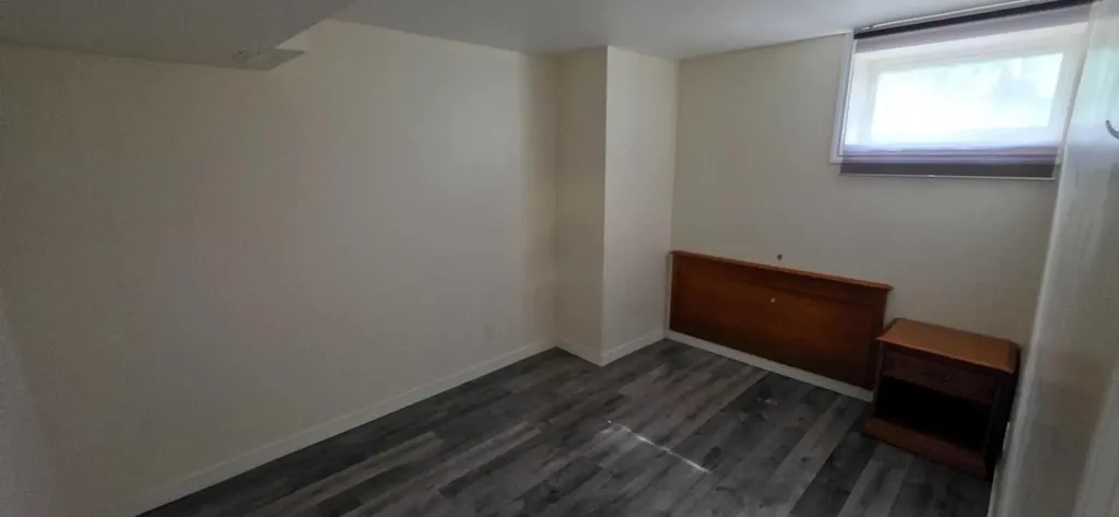 2515 Cochrane Road NW Calgary AB T2M 4H8