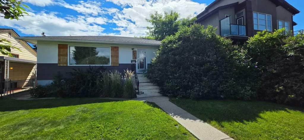 2515 Cochrane Road NW Calgary AB T2M 4H8