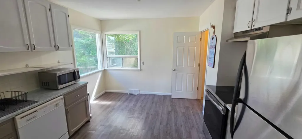 2515 Cochrane Road NW Calgary AB T2M 4H8