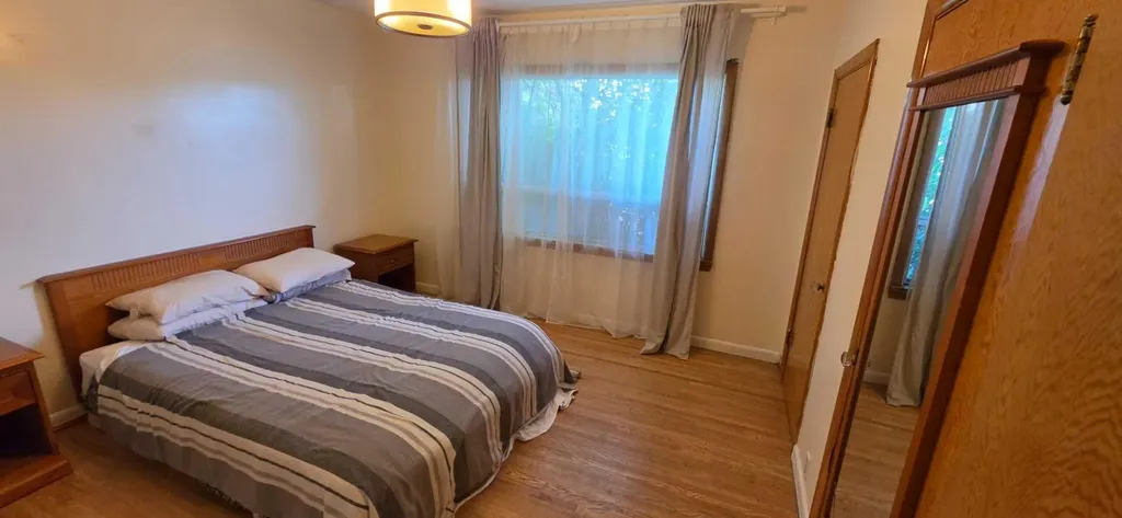 2515 Cochrane Road NW Calgary AB T2M 4H8
