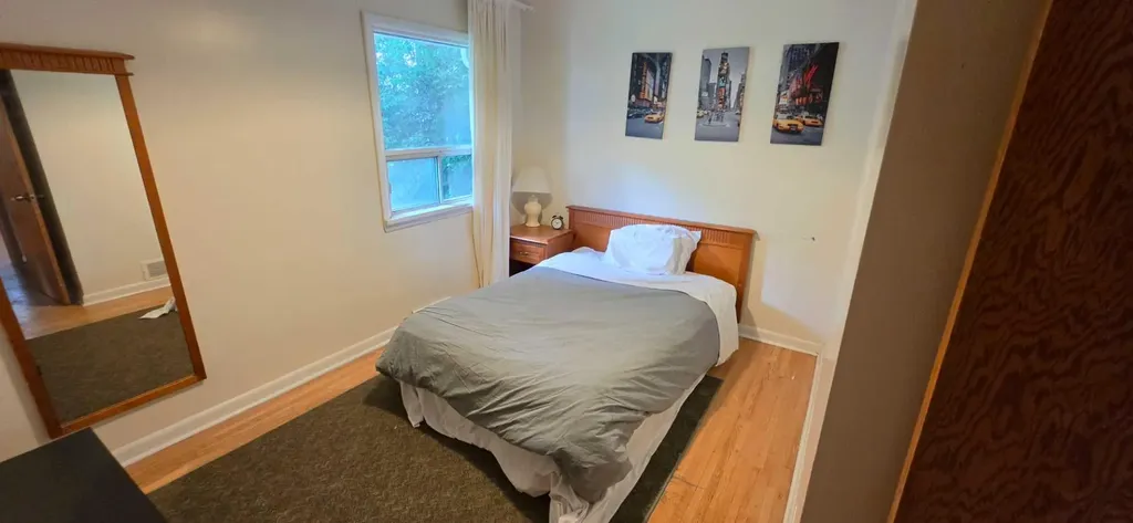 2515 Cochrane Road NW Calgary AB T2M 4H8