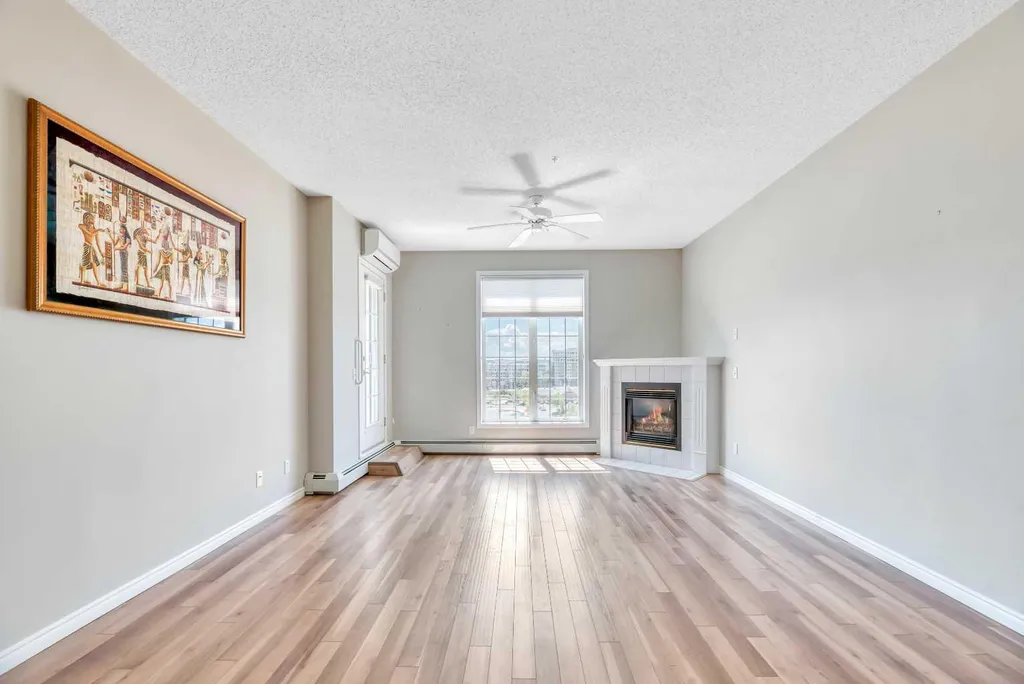 5201 Dalhousie Drive NW Calgary AB T3A5Y7