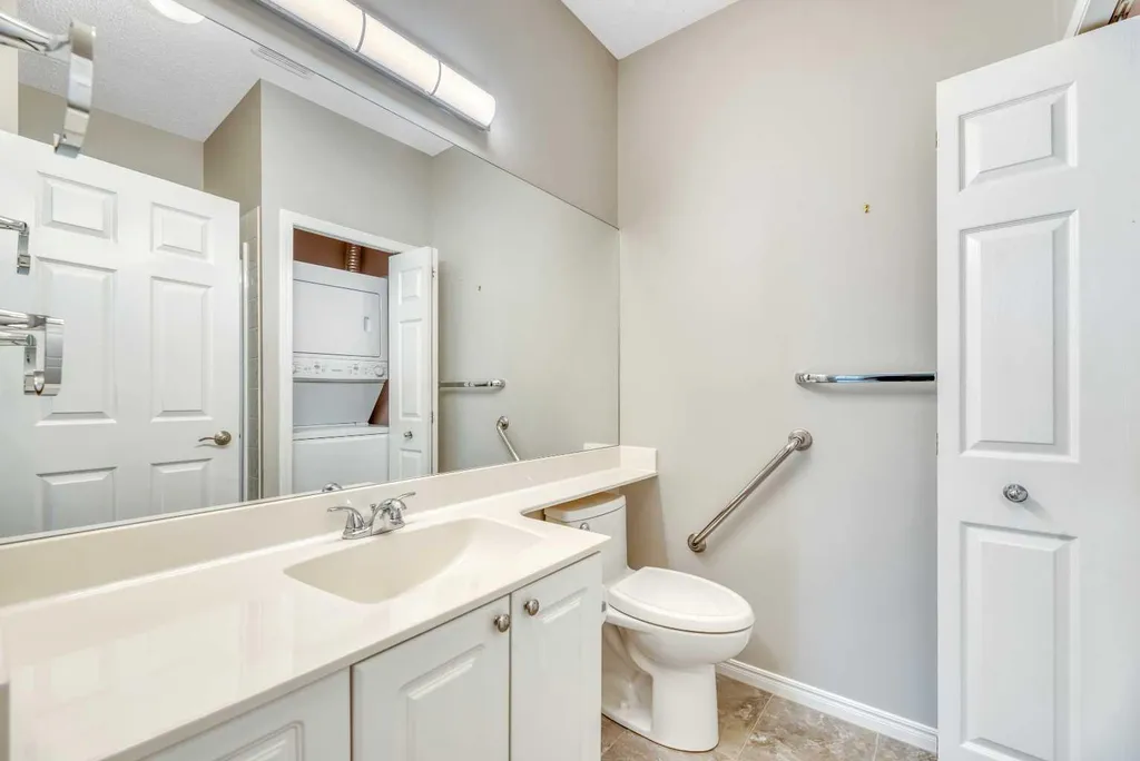5201 Dalhousie Drive NW Calgary AB T3A5Y7