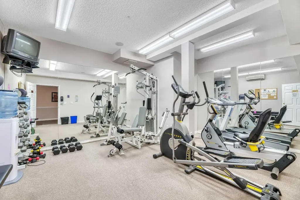 5201 Dalhousie Drive NW Calgary AB T3A5Y7