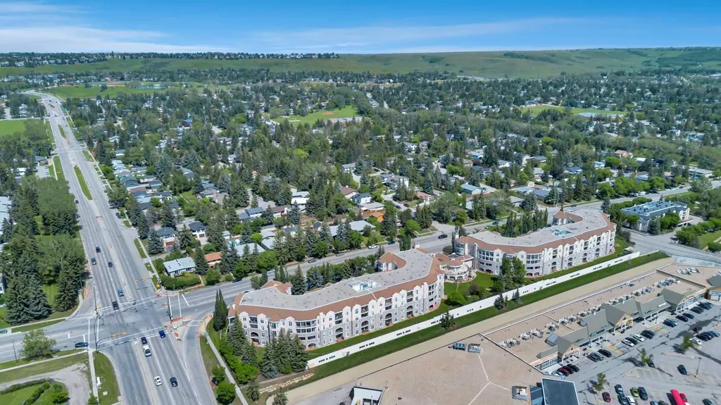 5201 Dalhousie Drive NW Calgary AB T3A5Y7