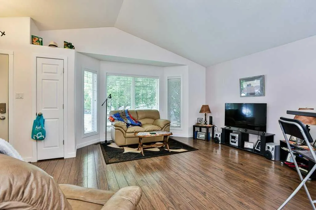 334 Keystone Lane W Lethbridge AB T1J 4A1