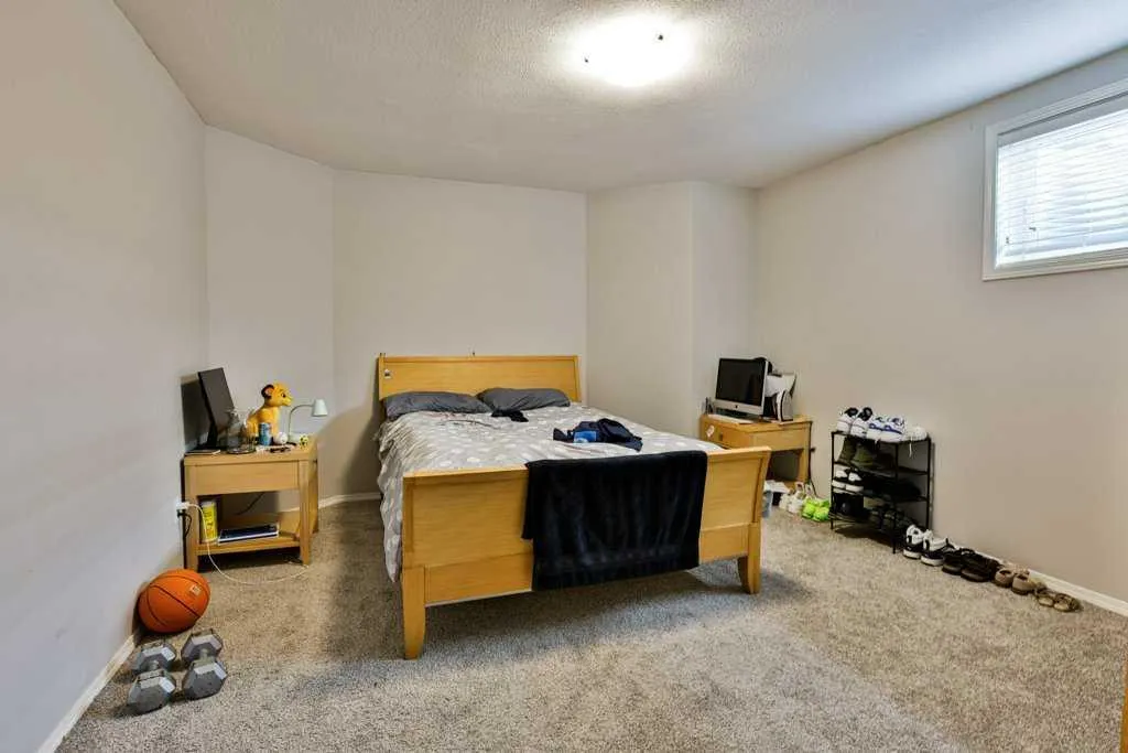334 Keystone Lane W Lethbridge AB T1J 4A1