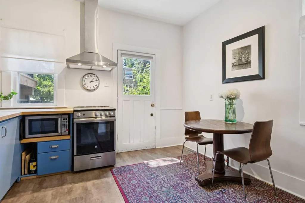 531 21 Avenue SW Calgary AB T2S 0G9