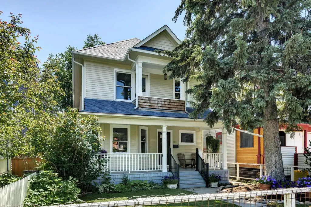 531 21 Avenue SW Calgary AB T2S 0G9