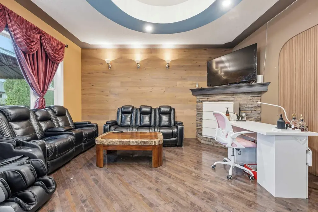 290 Valleyview Court SE Calgary AB T2B 0K7