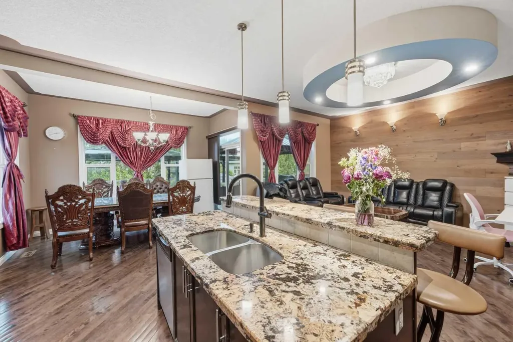 290 Valleyview Court SE Calgary AB T2B 0K7