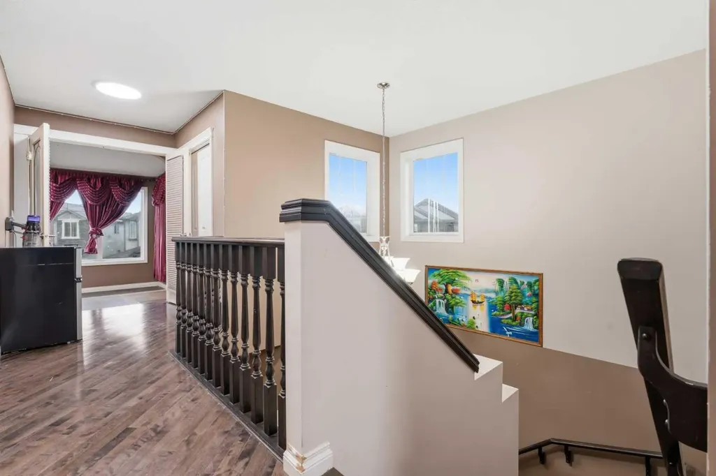 290 Valleyview Court SE Calgary AB T2B 0K7