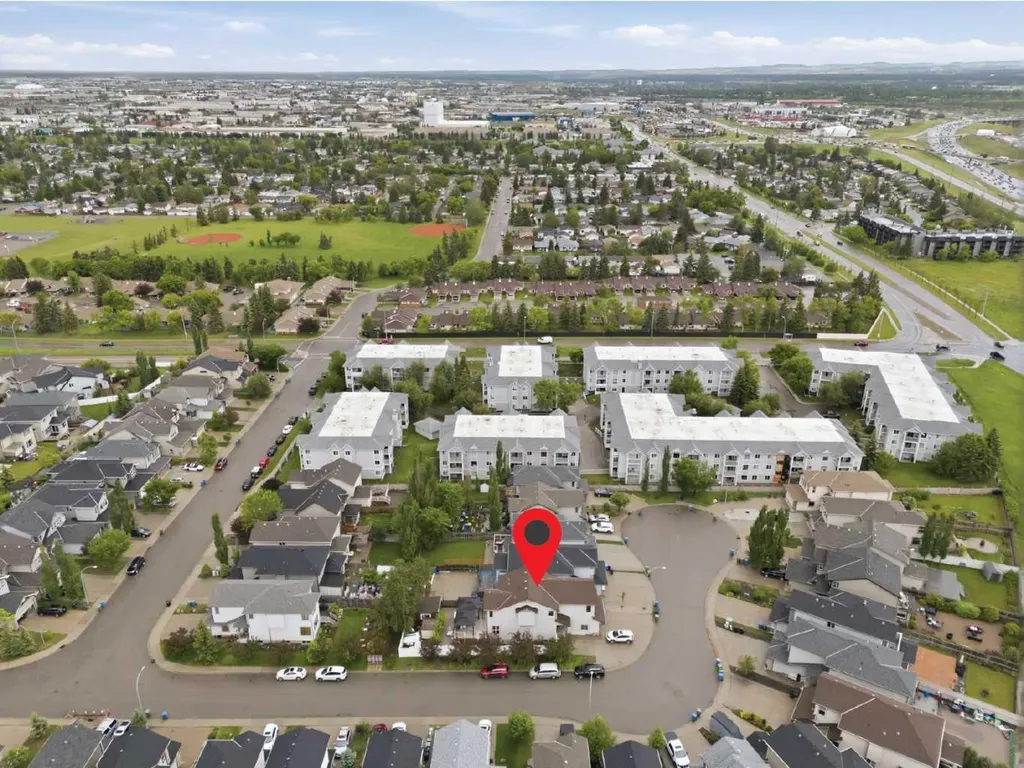 290 Valleyview Court SE Calgary AB T2B 0K7