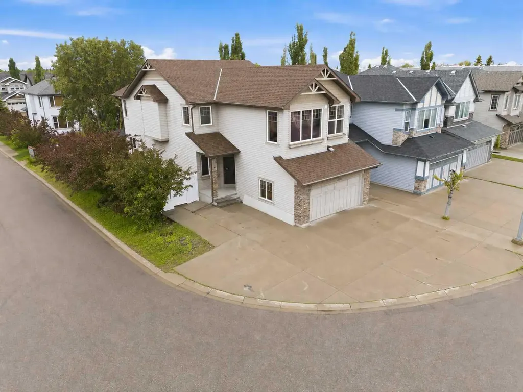 290 Valleyview Court SE Calgary AB T2B 0K7