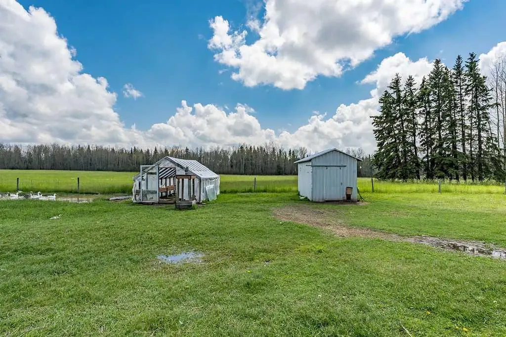 470047 Rge Road 35 Winfield AB T0C2X0
