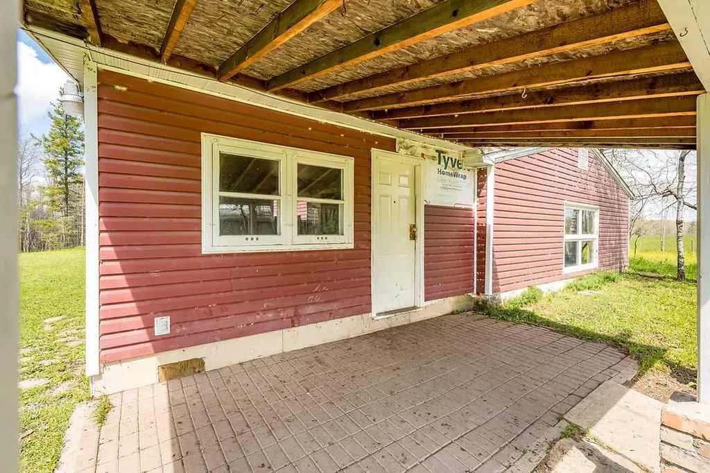 470047 Rge Road 35 Winfield AB T0C2X0