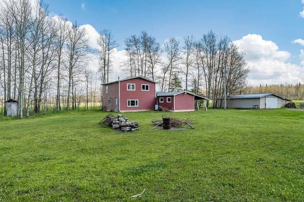 470047 Rge Road 35 Winfield AB T0C2X0